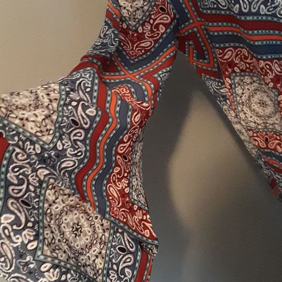 Altar'd State Womans Blouse with awesome bell sleeves - Picture 11 of 11